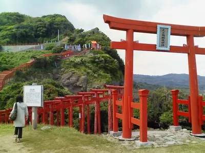 Motonosumi Shrine
