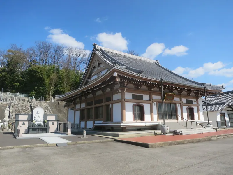 Gokuraku-ji Temple