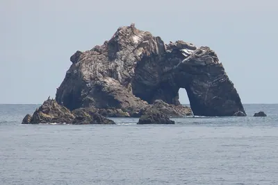 Hii Stone-gate