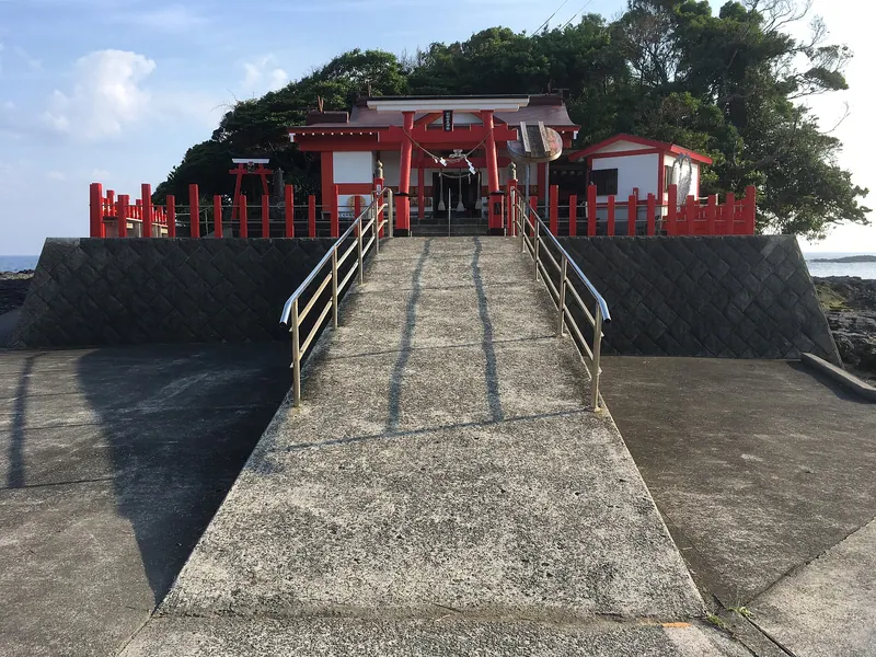Itatetsuwamononushi Shrine