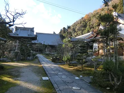 Zenne-ji Temple