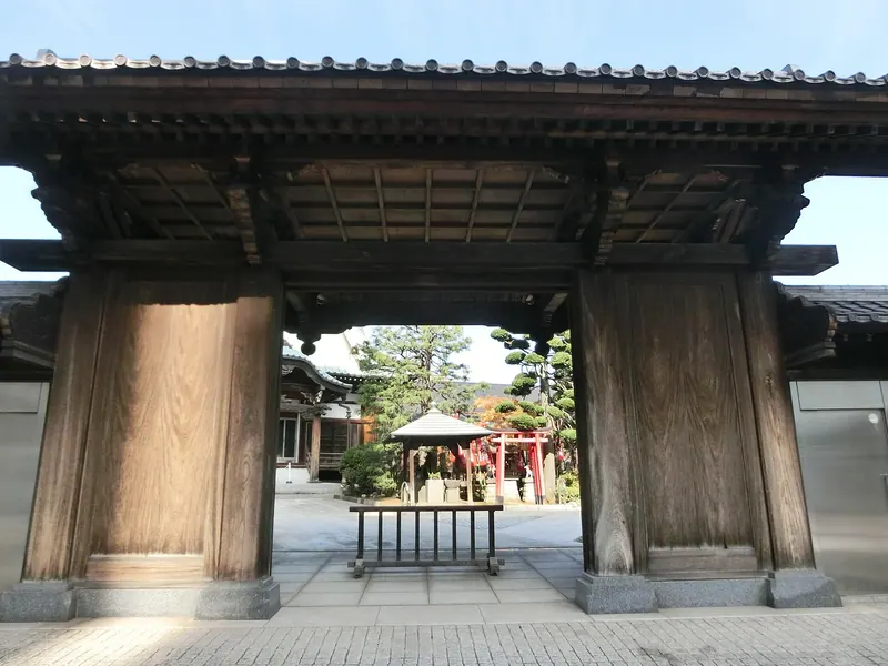 Honden-ji Temple