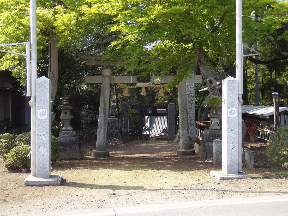 Kiso-sanja Shrine