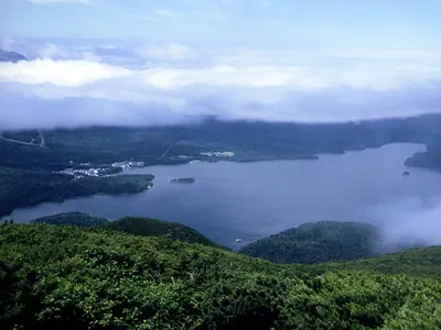 Lake Akan