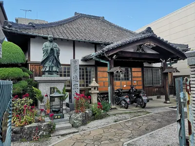 Henshō-ji Temple