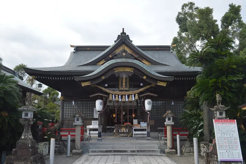 Hondo Suwa Shrine
