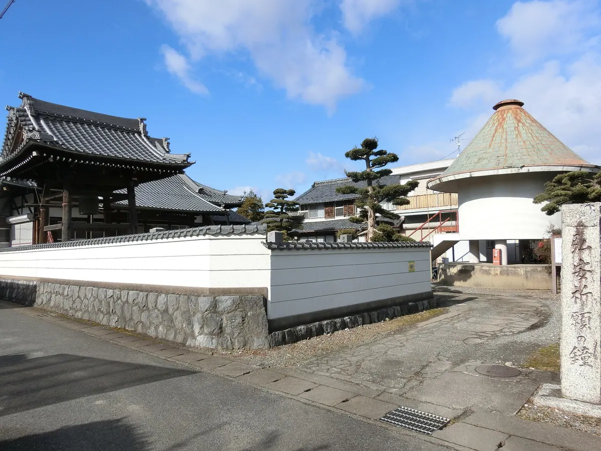 Tokushō-ji Temple