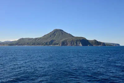 Mount E