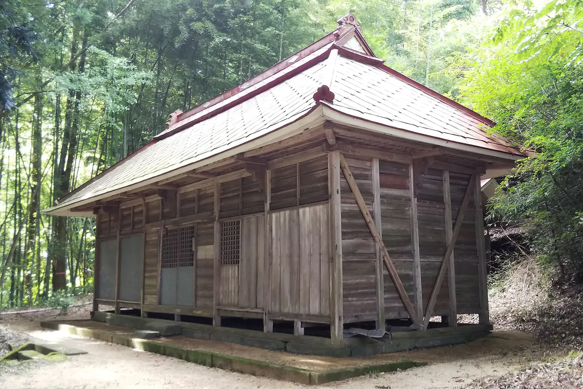 Nagakura Shrine