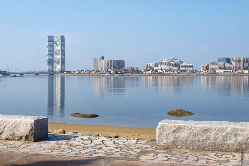 Island City