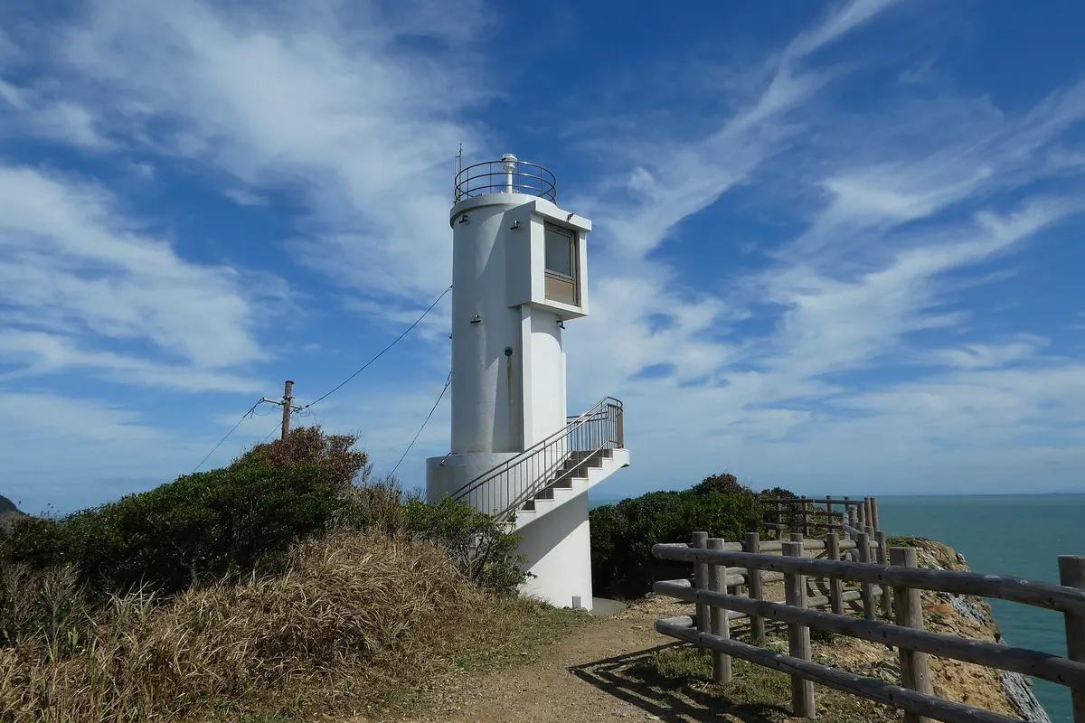 Kamodamisaki Lighthouse