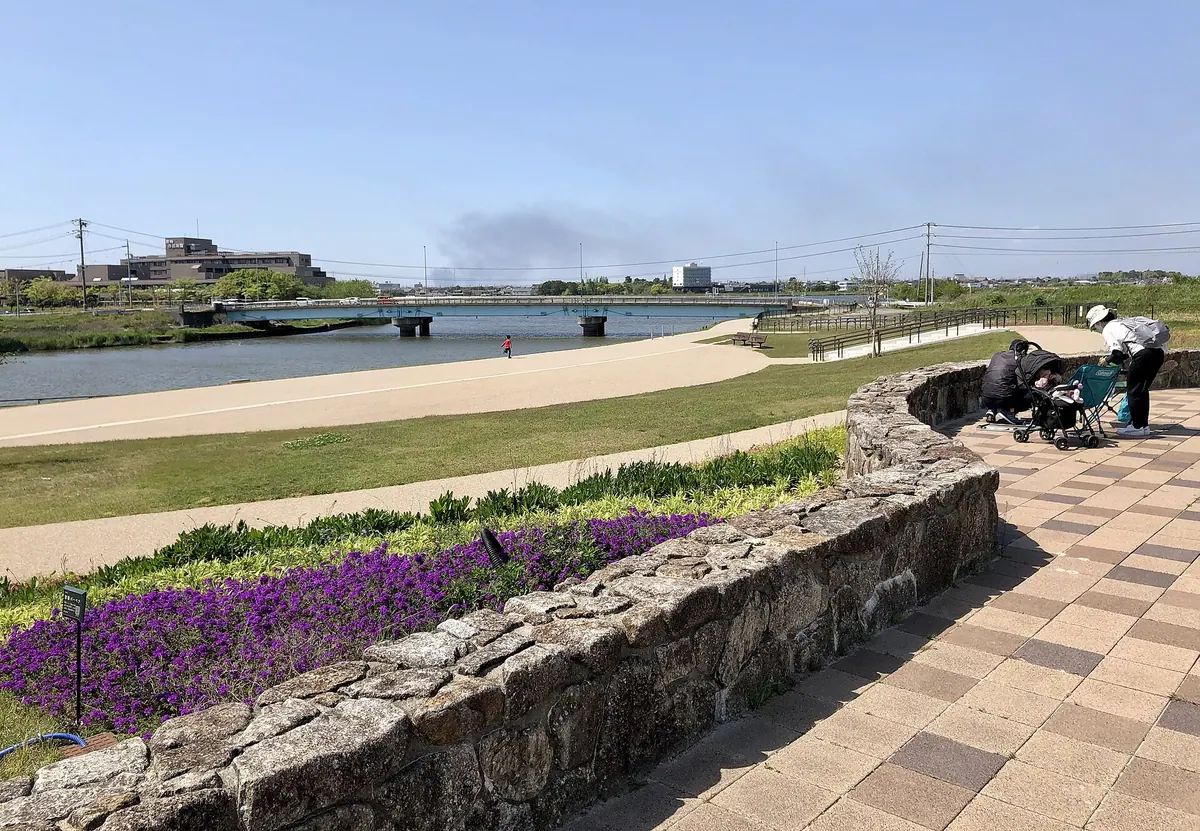 Aburagafuchi Waterside Park