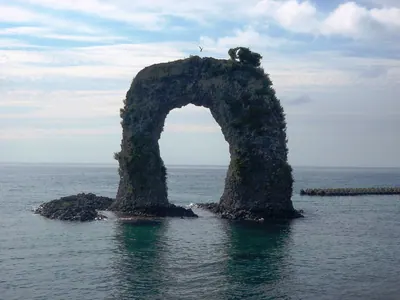 Nabetsuru Iwa Rock