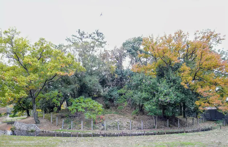 Tatsusayama Kofun
