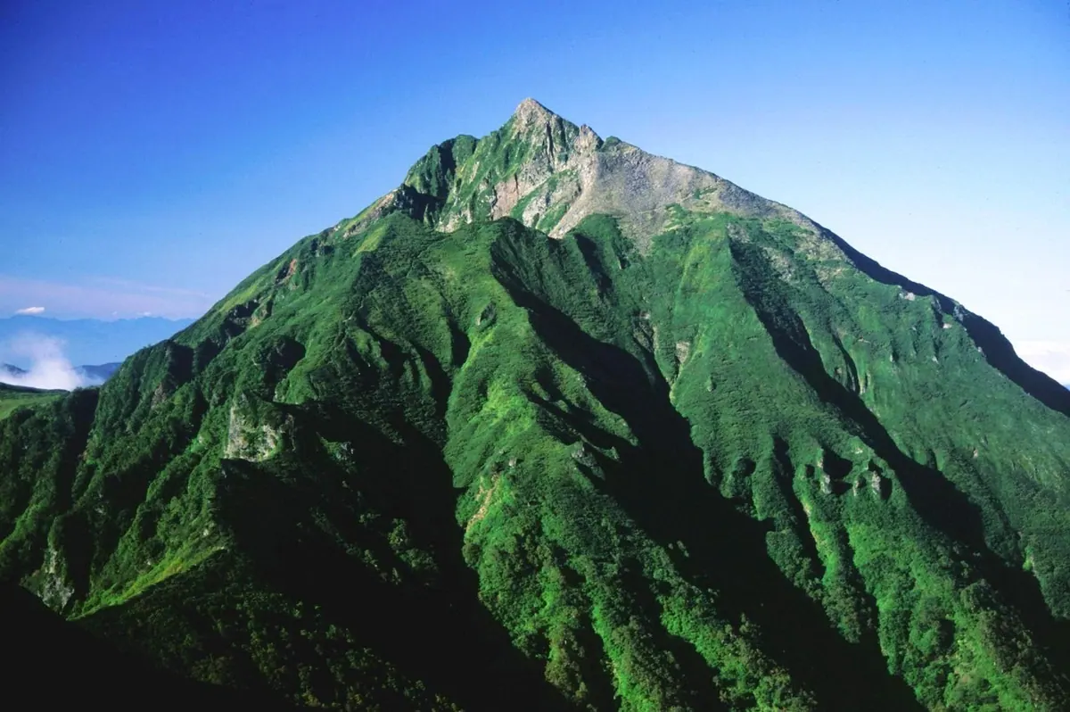 Mount Nipesotsu