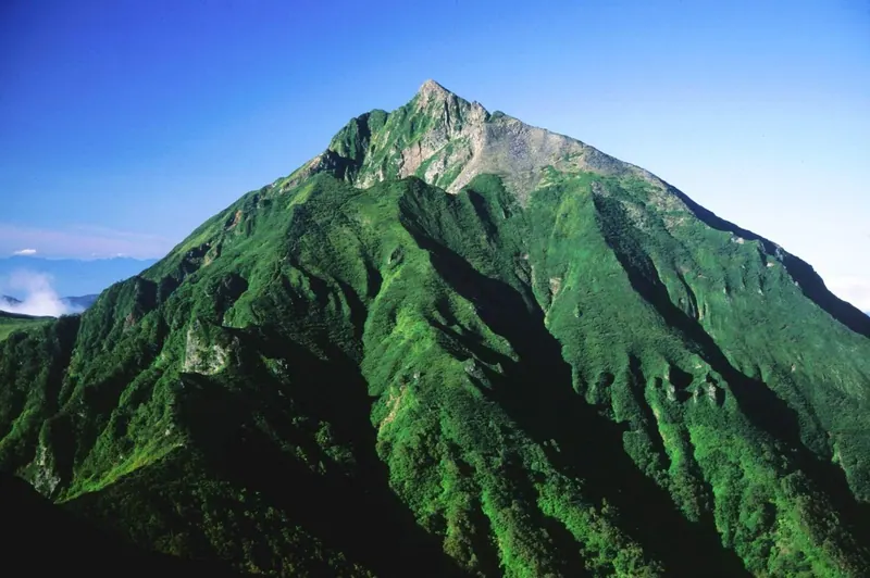 Mount Nipesotsu