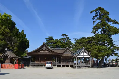Shirahige Shrine
