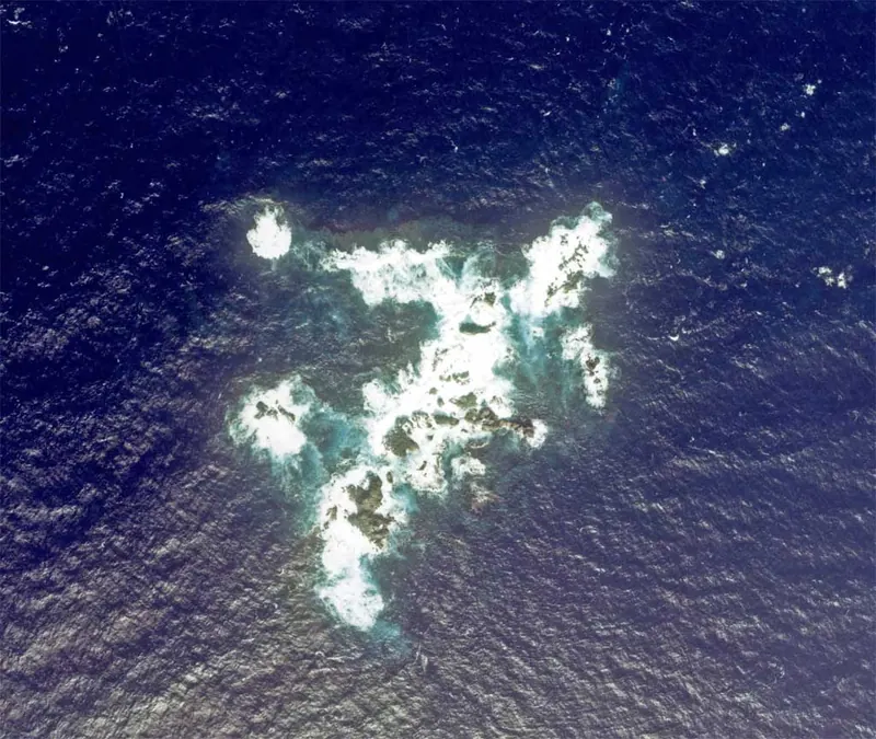 Bayonnaise Rocks