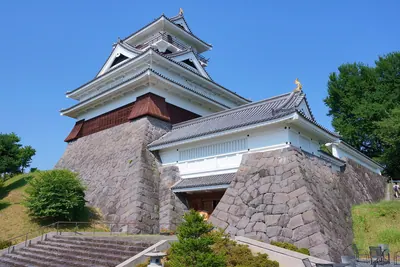 Kaminoyama Castle