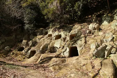 Kitaema Cave Tombs