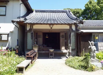 Gokuraku-ji Temple