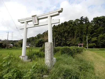 Jūnisho Shrine